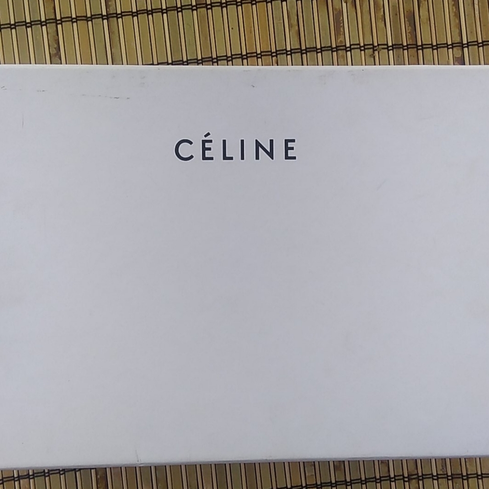 Celine nude pump